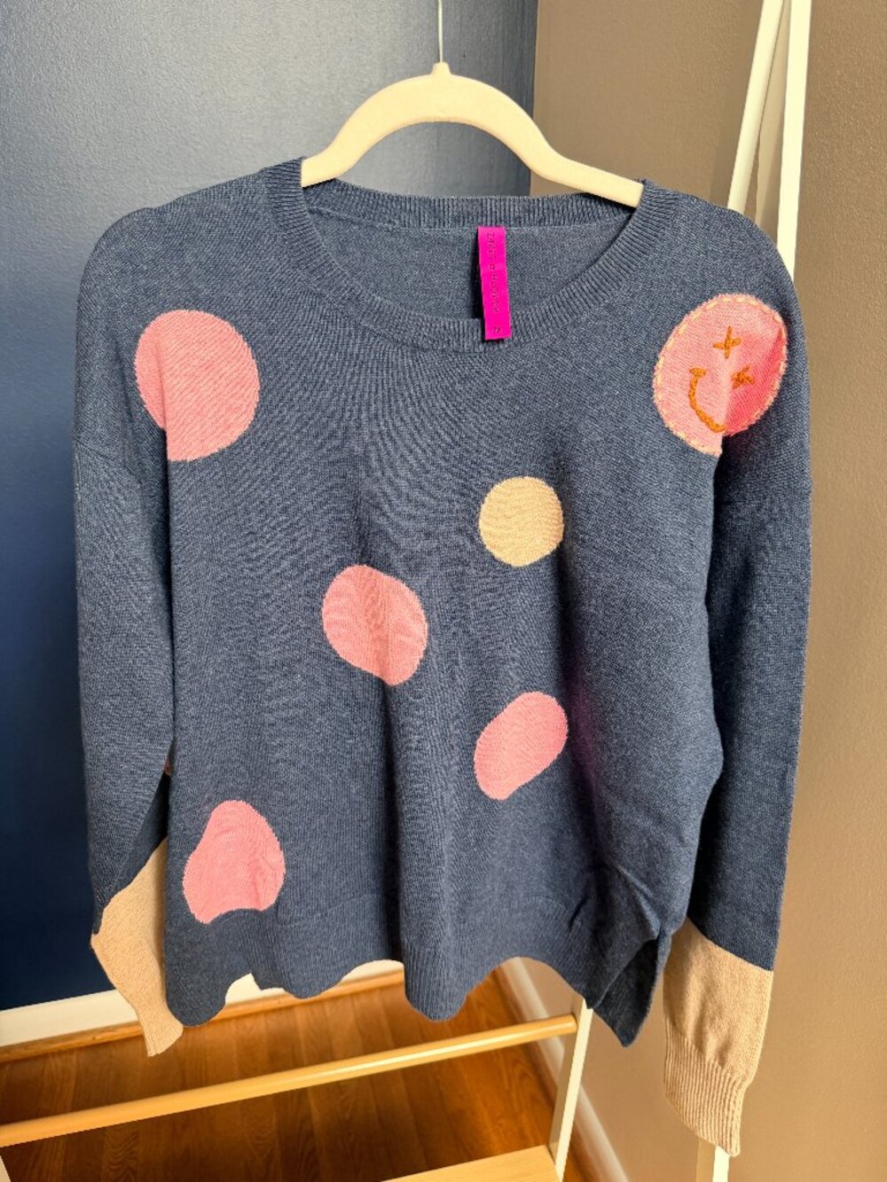Zaket & Plover sweater with polka dots